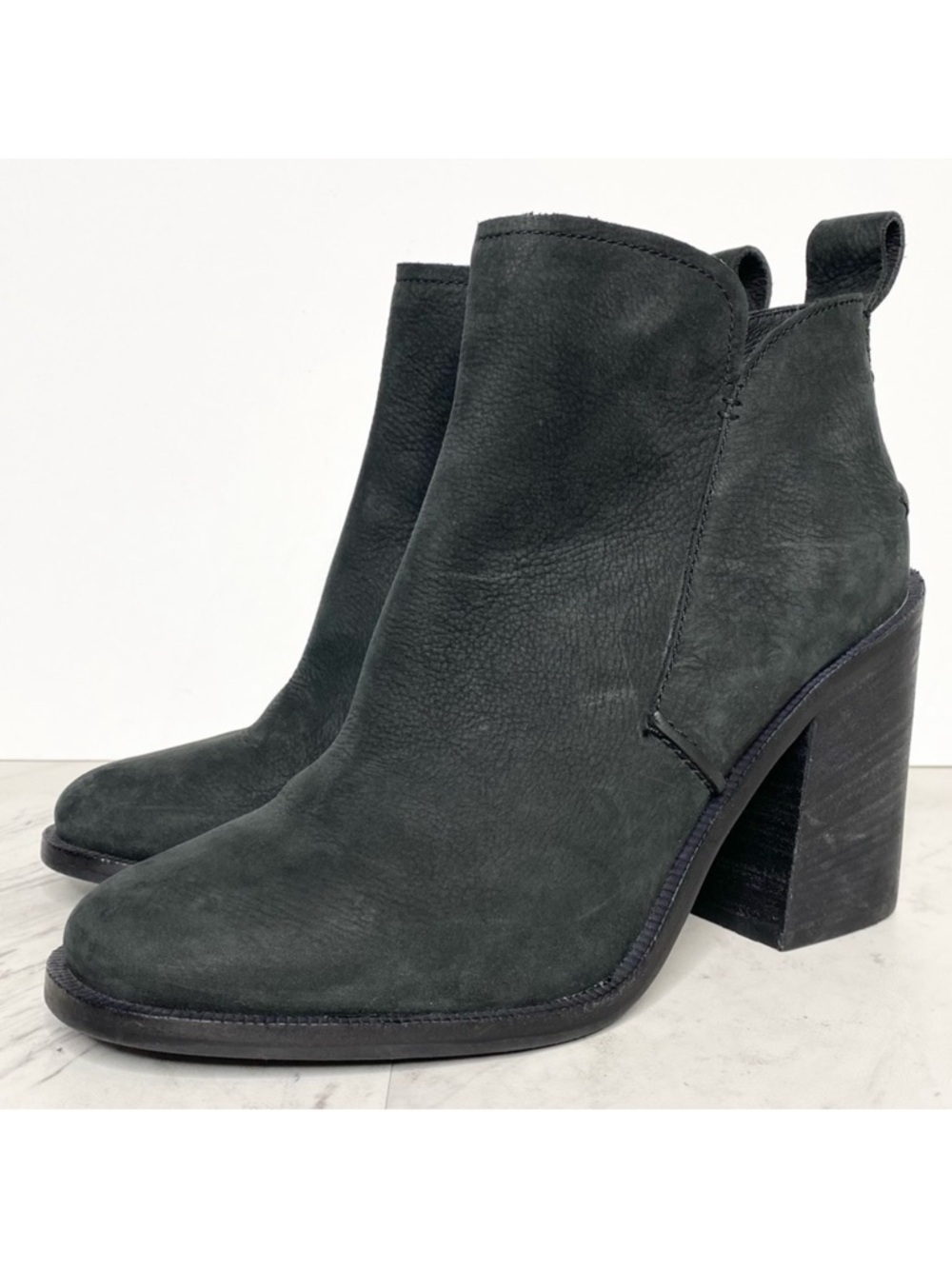 UGG Pixley Black Heeled Bootie 9